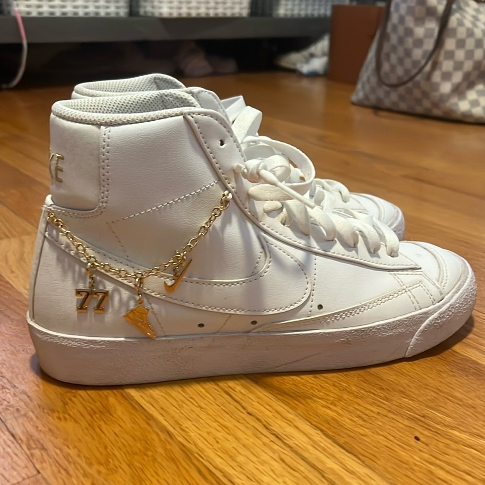 nike lucky charm blazers